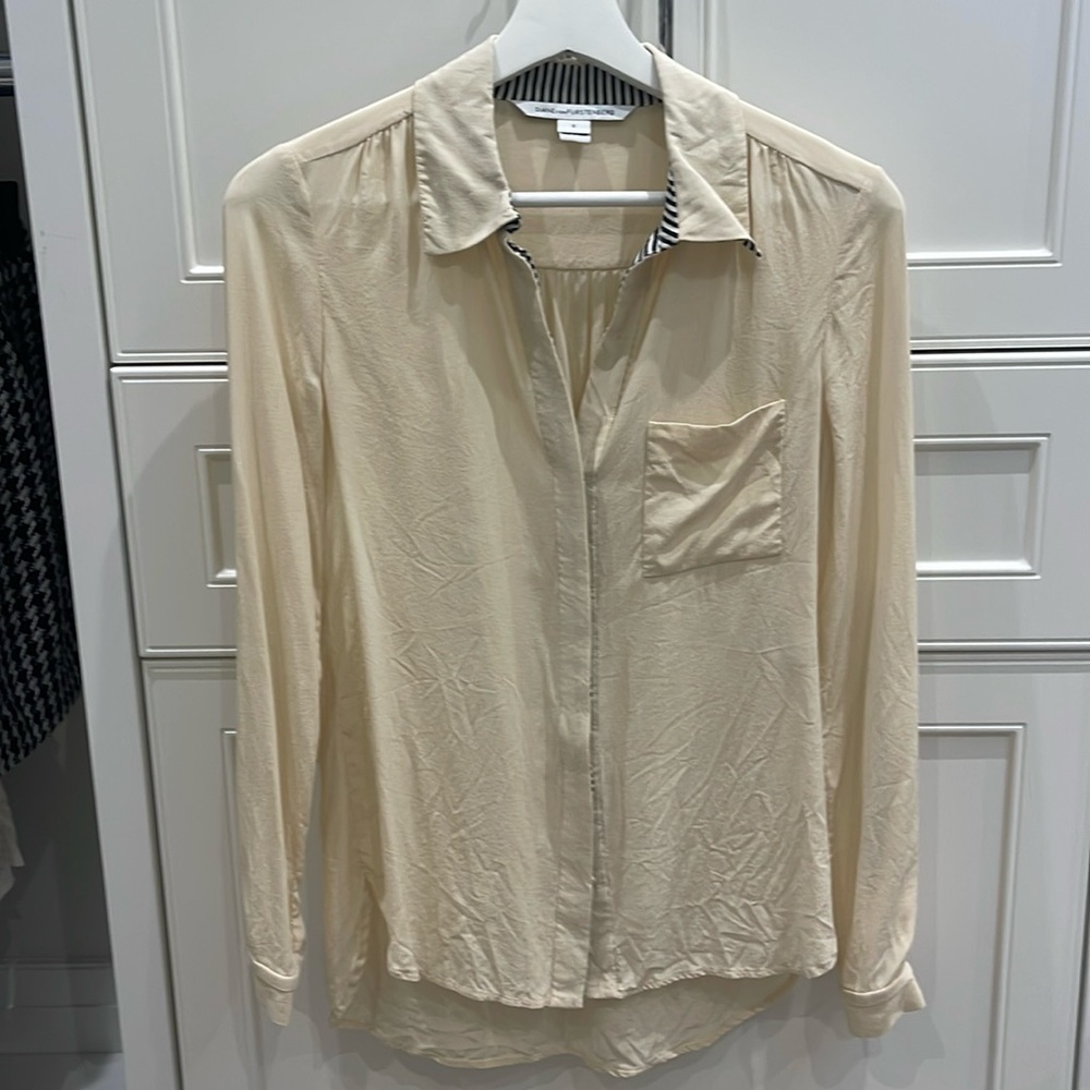 Diane von Furstenberg DVF 100% silk blouse shirt Silk Beige Tops size 0